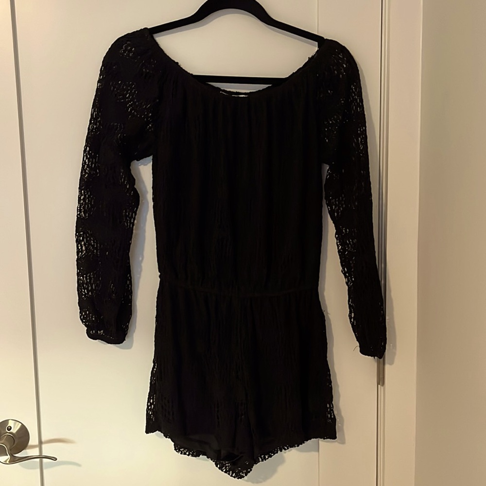 Cute like new black romper size medium
